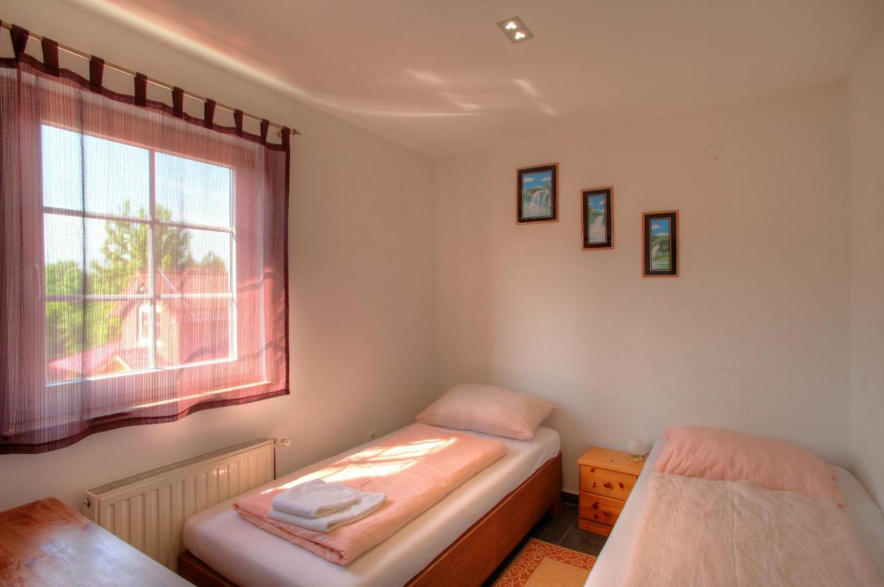 Bokun Apartments II Sisak Exterior photo